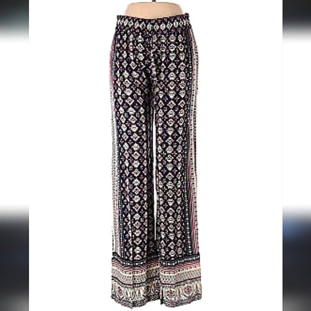 Lucy & Laurel Patterned Pants - Navy and White